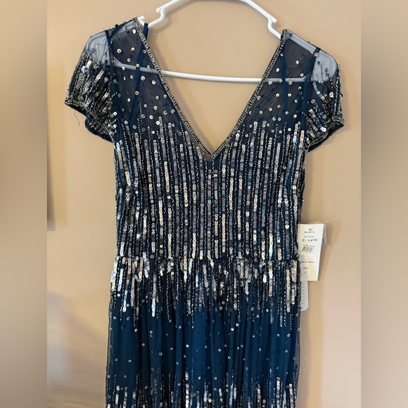 Pisarro night beaded navy tiered gown size 2 nwt - Picture 8 of 8